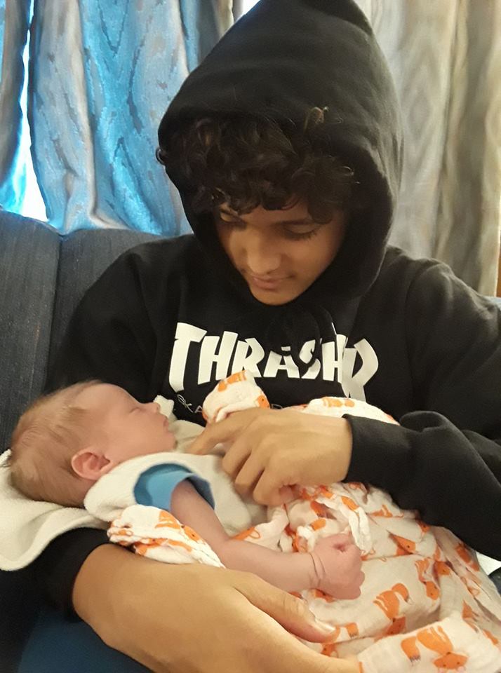 48429784_10101050393380107_300408360782528512_n